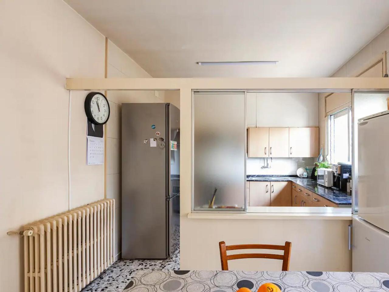 Habitacio V Cal Kim Apartment Martorell Exterior foto