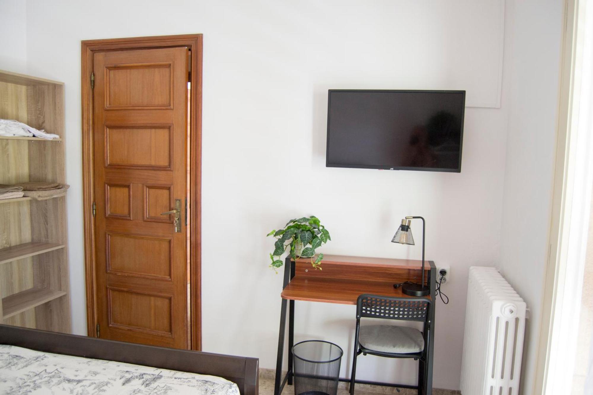 Habitacio V Cal Kim Apartment Martorell Exterior foto